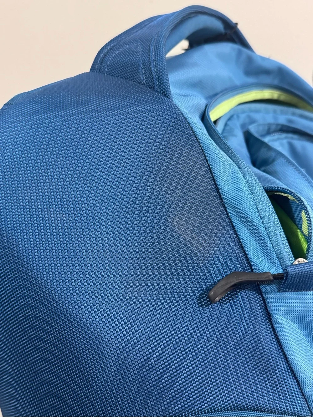 OSPREY Teal Blue Rolling Travel Pack